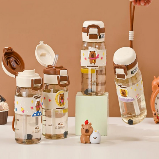 Botella Plástica 600ML Con Doble Pico Y Tirita Diseño Capibara 025B5