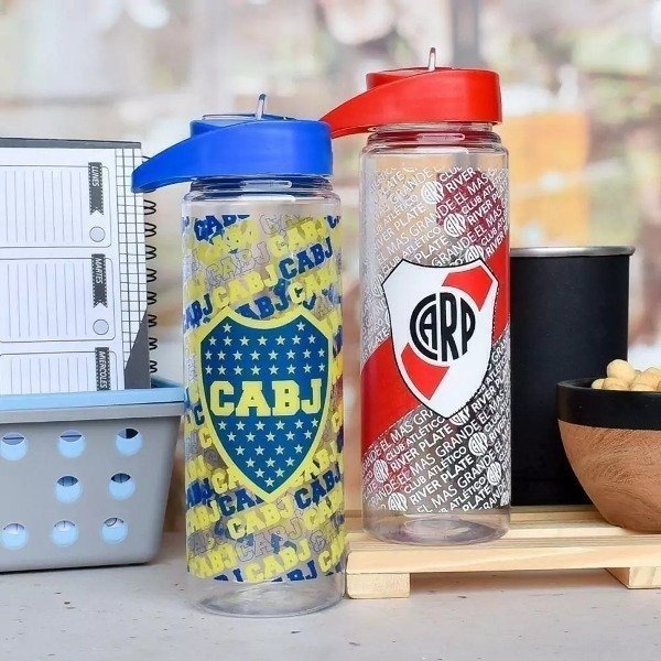 Botella Plástica Con Sorbete Futbol Boca/River 750ML D1