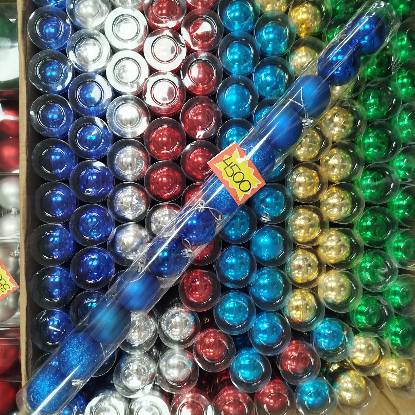 Cajita De 12 PCS Bolas Navideñas Con 4.5CM De Un Color GH7055