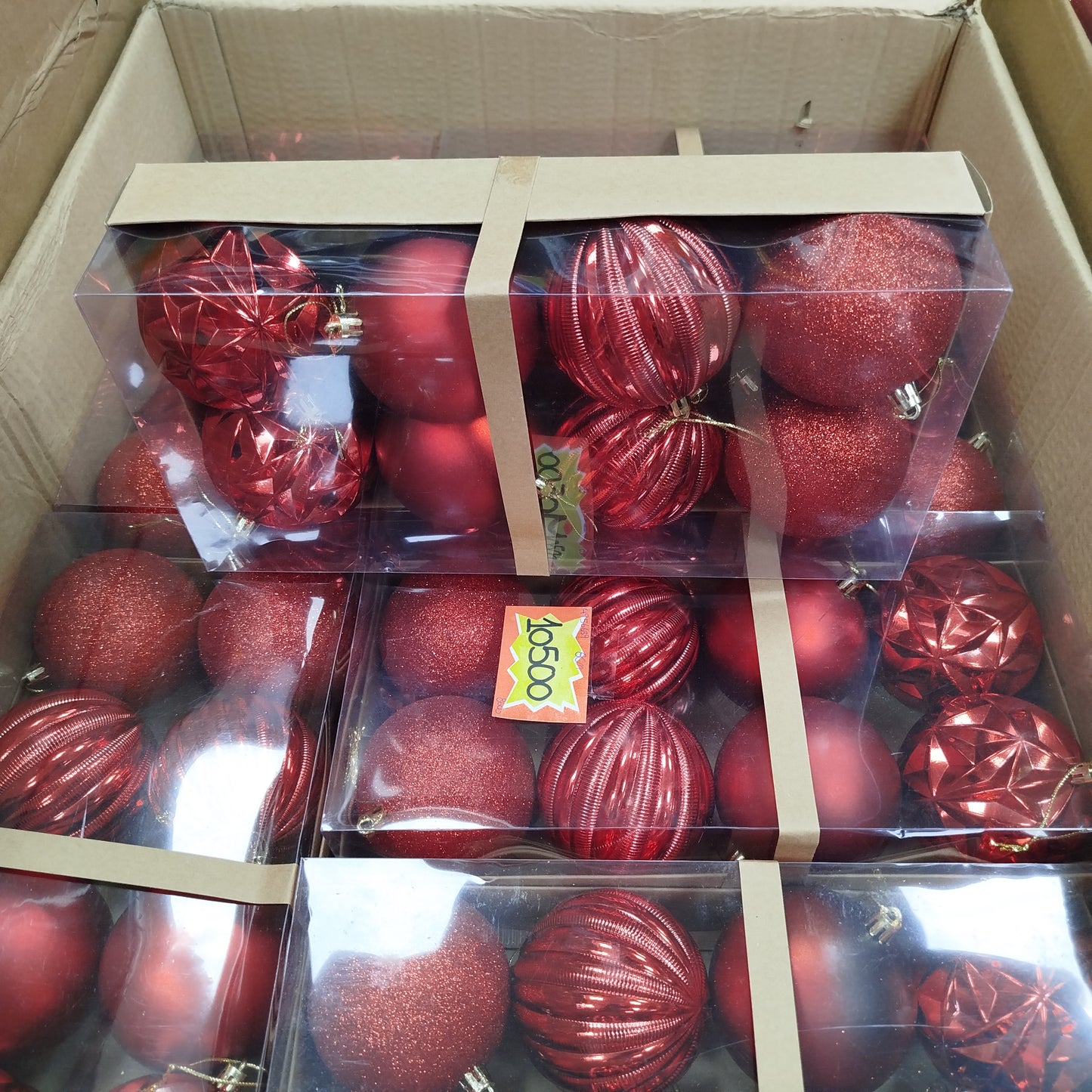 Cajita De 8 PCS Bolas Navideñas Con 8CM Rojo 4956639