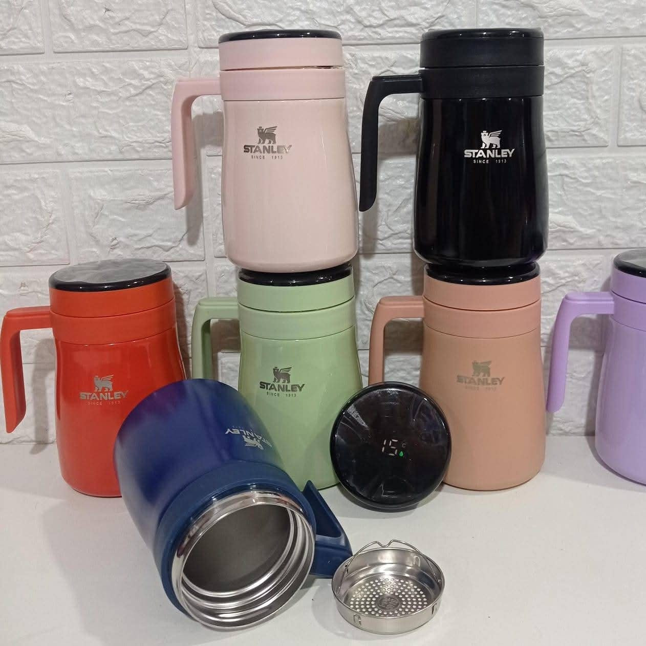 Taza Térmica Acero Inoxidable 550ML Con Temperatura Diseño Liso Stanley WU458